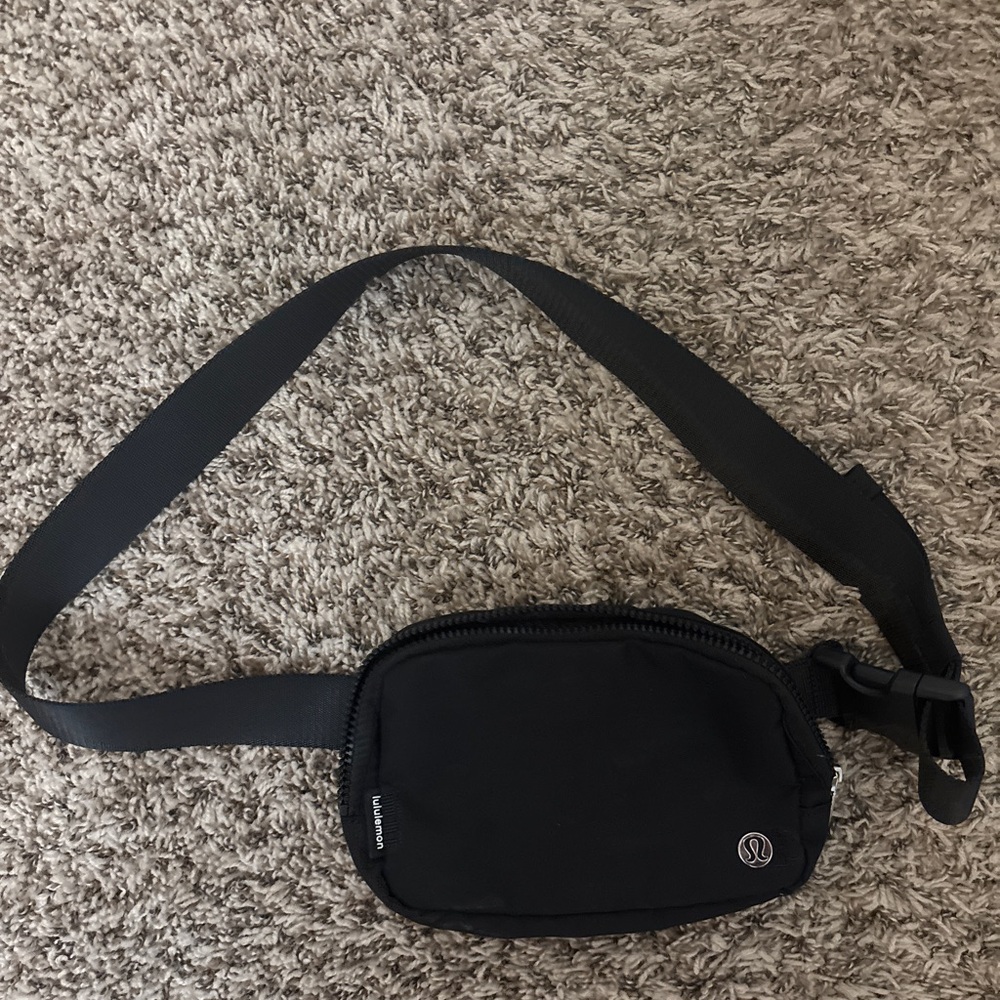 lululemon athletica Black Belt Bag